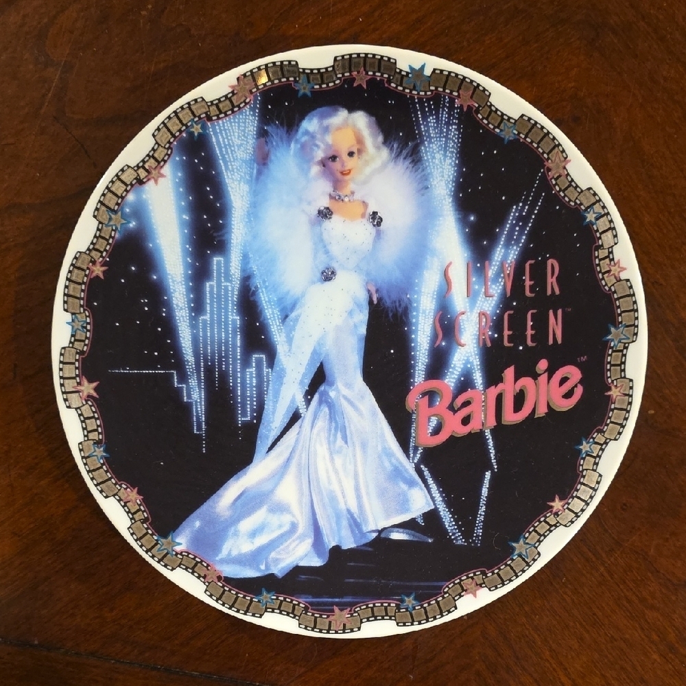 (J17) Barbie Silver Screen Collector Plate with White and Silver - Picture 1 of 6